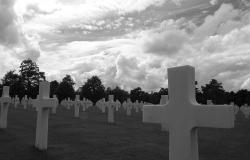images/Fotos/Reisen/Frankreich/thumbs//Friedhof-1-sw.jpg
