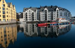 images/Fotos/Reisen/Norwegen/thumbs//farbspektrum-Alesund-Norwegen.jpg